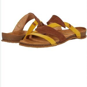 El Naturalista Panglao Leather Slip-On Yellow Brown Leaf Sandals Size 37‎ NWOT